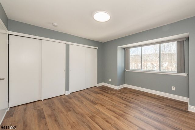 56 Woods Edge Dr, Roxbury Twp., NJ 07876