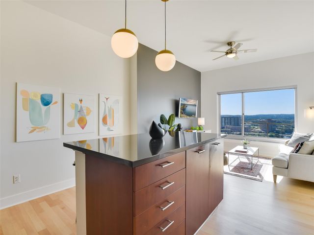 603 Davis ST 2001, Austin, TX 78701