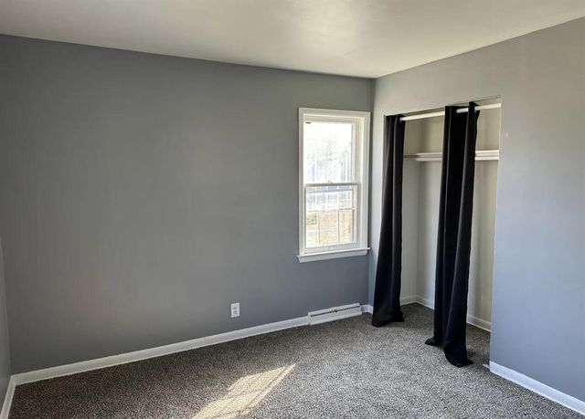 505 W Ruth Avenue, Flint, MI 48505