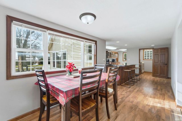 22205 Maple Lane, Woodburn, IN 46797