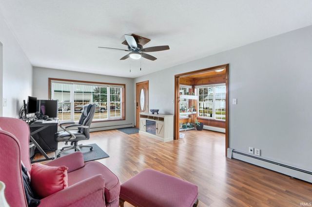 22205 Maple Lane, Woodburn, IN 46797