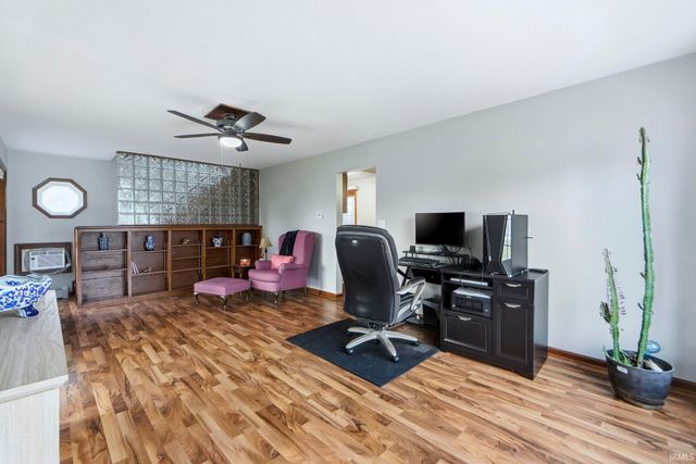 22205 Maple Lane, Woodburn, IN 46797