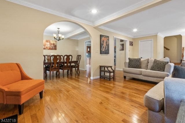 13 Ogden Rd, Belleville Twp., NJ 07109