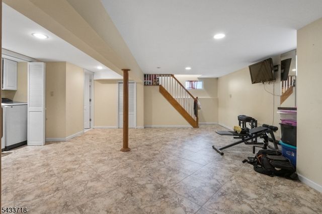 13 Ogden Rd, Belleville Twp., NJ 07109