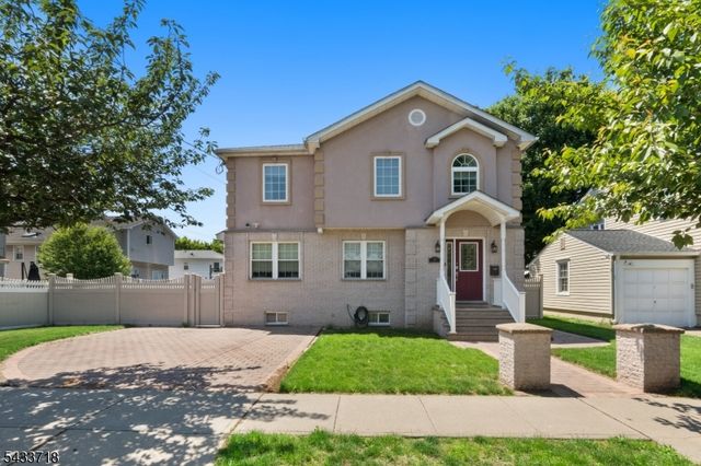13 Ogden Rd, Belleville Twp., NJ 07109