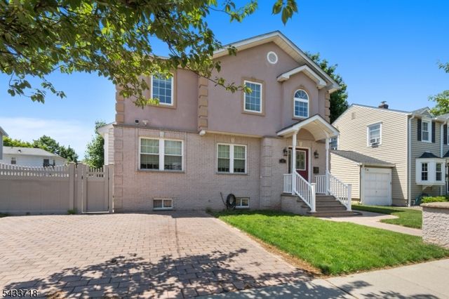 13 Ogden Rd, Belleville Twp., NJ 07109
