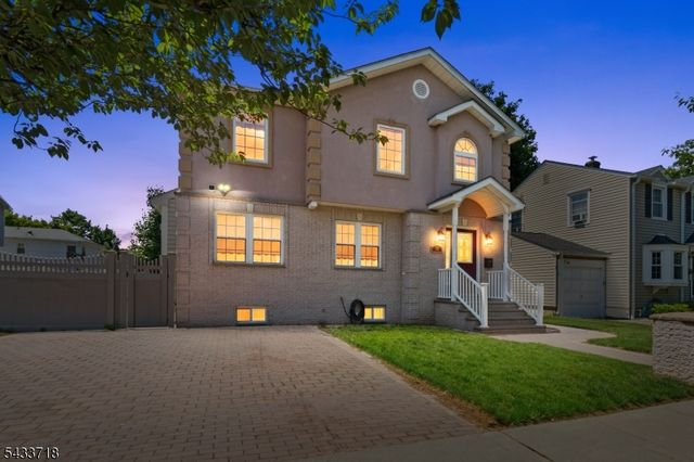 13 Ogden Rd, Belleville Twp., NJ 07109