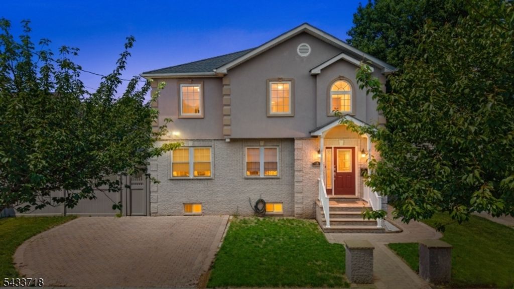 13 Ogden Rd, Belleville Twp., NJ 07109