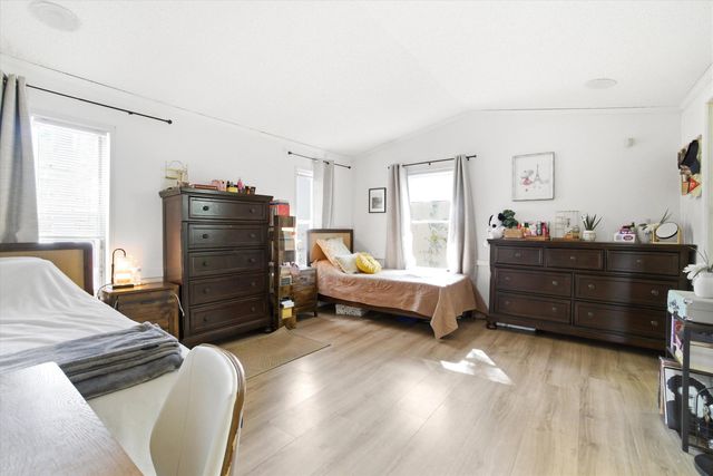 1 Longwood Lane, Merrimack, NH 03054