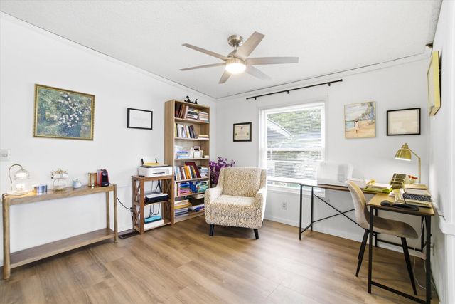 1 Longwood Lane, Merrimack, NH 03054