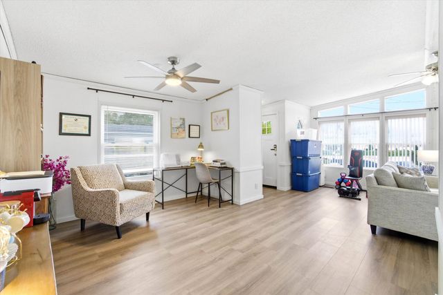 1 Longwood Lane, Merrimack, NH 03054