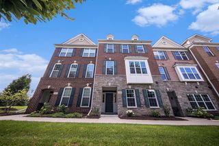 2856 Ridington Road, Ann Arbor, MI 48105