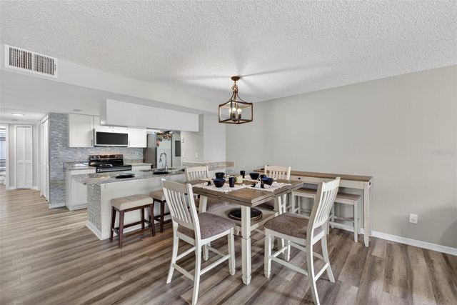 5017 LAGUNA BAY CIRCLE 99, Kissimmee, FL 34746