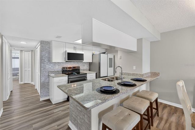 5017 LAGUNA BAY CIRCLE 99, Kissimmee, FL 34746