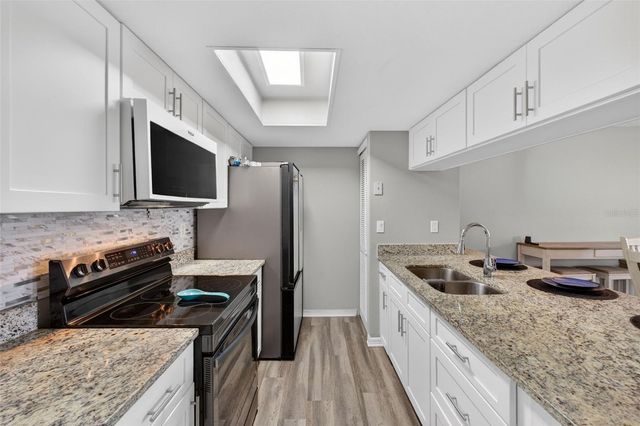 5017 LAGUNA BAY CIRCLE 99, Kissimmee, FL 34746