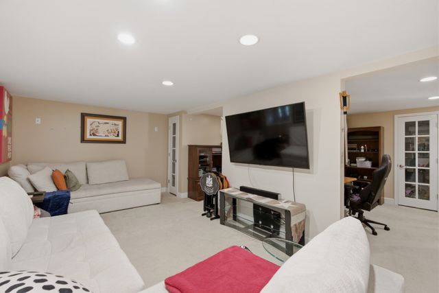 434 Capri Dr, Nashville, TN 37209