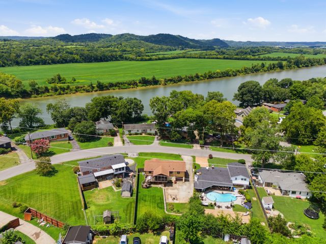 434 Capri Dr, Nashville, TN 37209