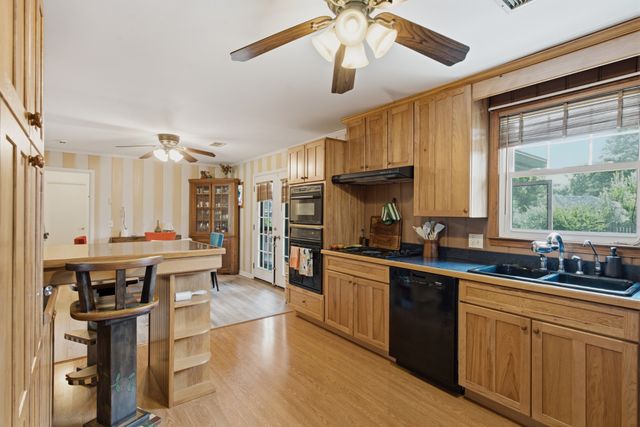 434 Capri Dr, Nashville, TN 37209