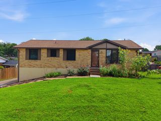 434 Capri Dr, Nashville, TN 37209