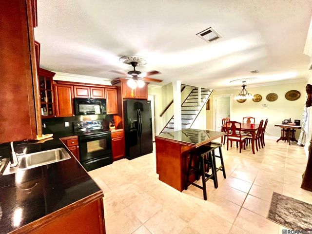 17539 Morales Ln, Livingston, LA 70754