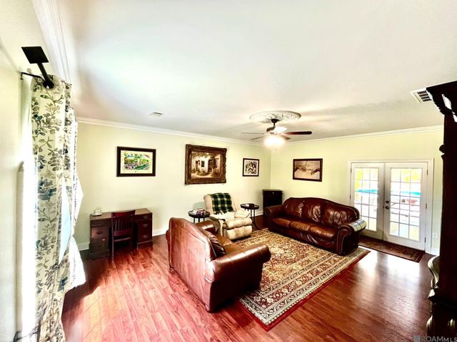 17539 Morales Ln, Livingston, LA 70754