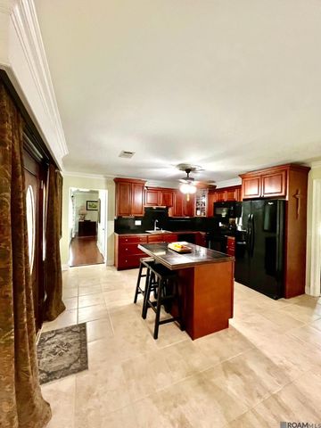 17539 Morales Ln, Livingston, LA 70754