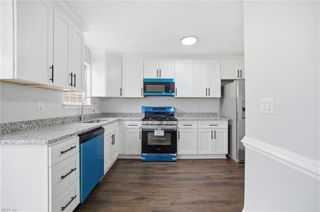 50 Centre Port CIR, Portsmouth, VA 23703