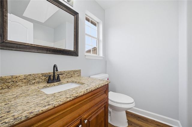 50 Centre Port CIR, Portsmouth, VA 23703