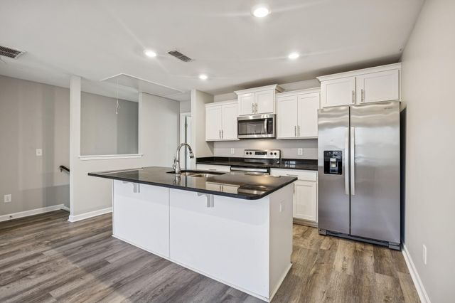 2038 Middle Tennessee Boulevard, Murfreesboro, TN 37130