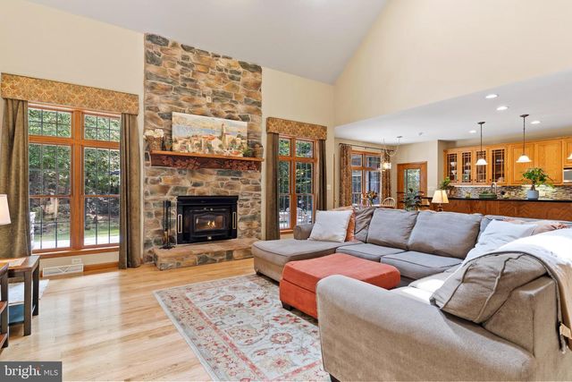 1316 RIDGE RD, Fayetteville, PA 17222