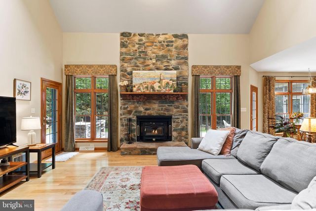 1316 RIDGE RD, Fayetteville, PA 17222