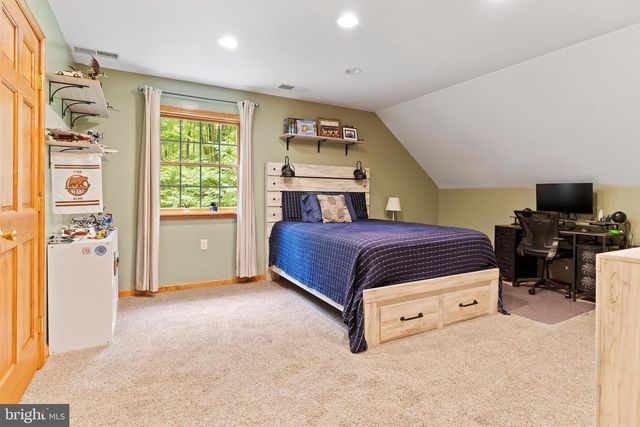1316 RIDGE RD, Fayetteville, PA 17222