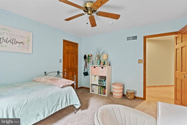 1316 RIDGE RD, Fayetteville, PA 17222