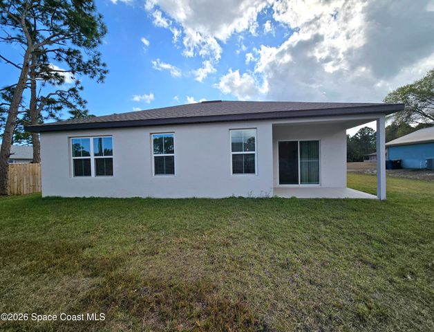 2384 Queens Street SE, Palm Bay, FL 32909