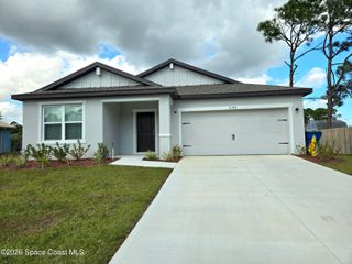 2384 Queens Street SE, Palm Bay, FL 32909