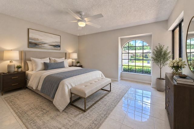 1704 CAPE BEND AVENUE, Tampa, FL 33613
