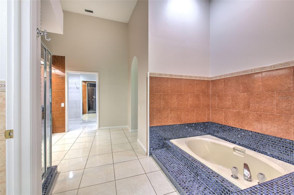 Image 16 of property listing at 1704 CAPE BEND AVENUE, Tampa, FL 33613