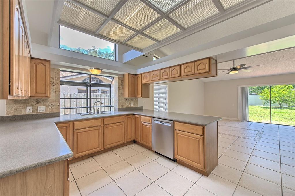 Image 23 of property listing at 1704 CAPE BEND AVENUE, Tampa, FL 33613
