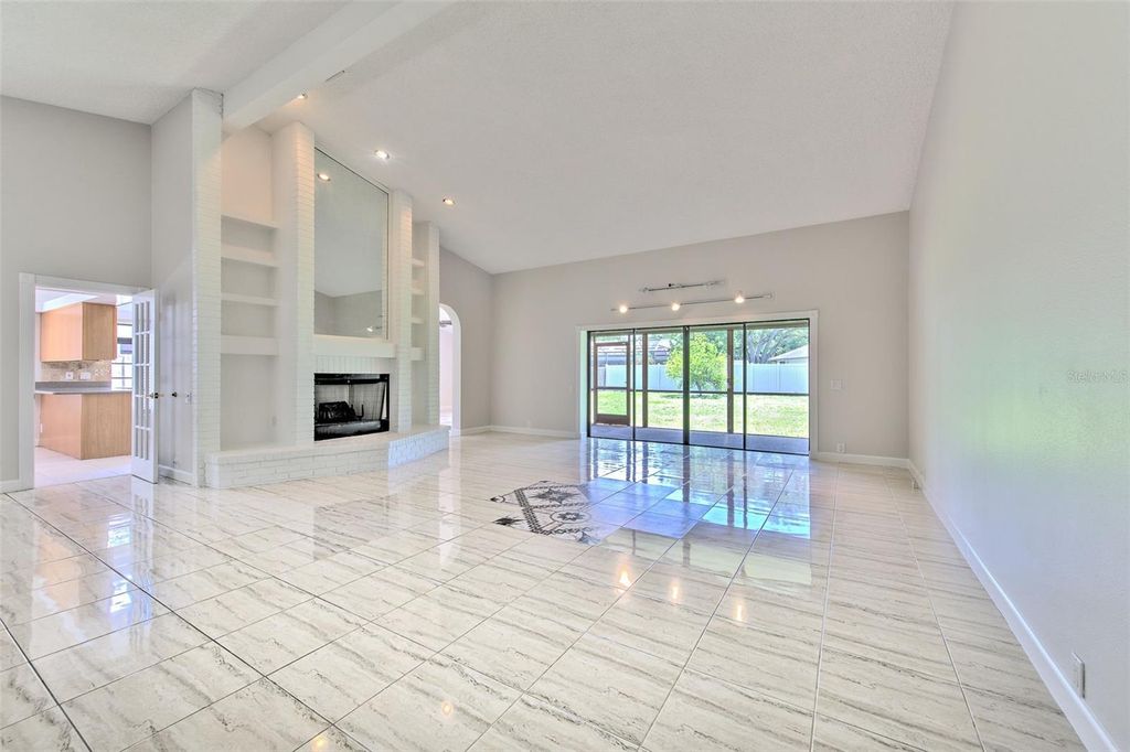 Image 5 of property listing at 1704 CAPE BEND AVENUE, Tampa, FL 33613
