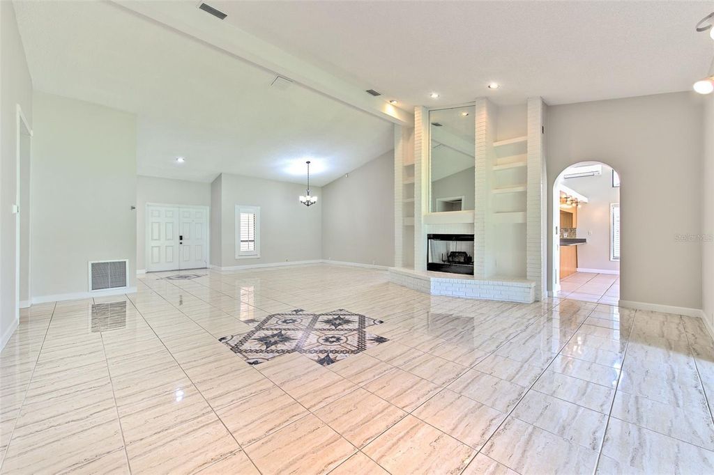 Image 9 of property listing at 1704 CAPE BEND AVENUE, Tampa, FL 33613