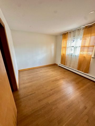 3210 Vista Terrace, Mchenry, IL 60050