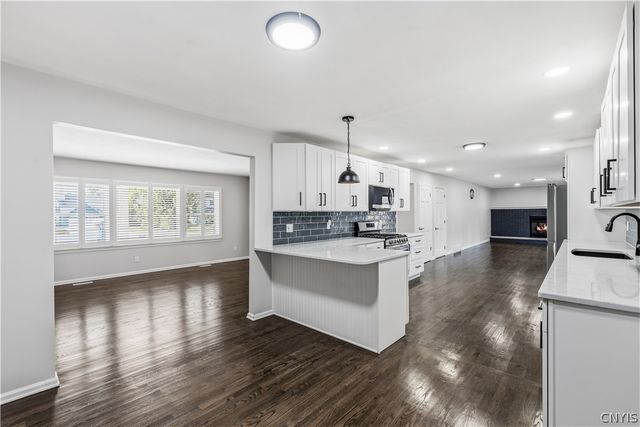4874 Citadel Cove, Onondaga, NY 13215