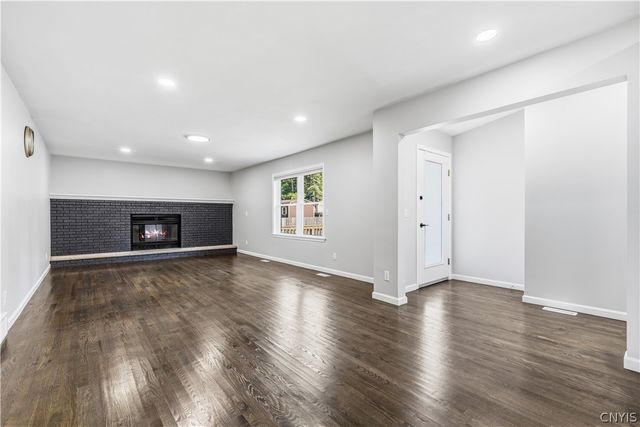 4874 Citadel Cove, Onondaga, NY 13215