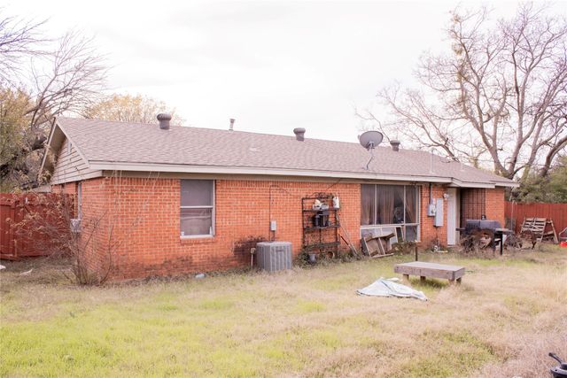 6364 Basswood Drive, Fort Worth, TX 76135