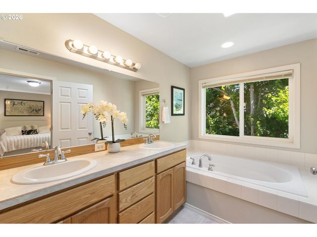 418 Nw 152ND St, Vancouver, WA 98685