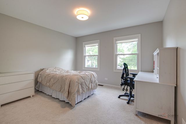 232 Stanton Court W, Buffalo Grove, IL 60089