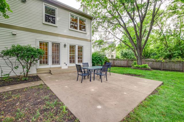 232 Stanton Court W, Buffalo Grove, IL 60089