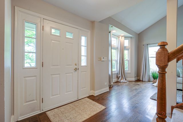 232 Stanton Court W, Buffalo Grove, IL 60089
