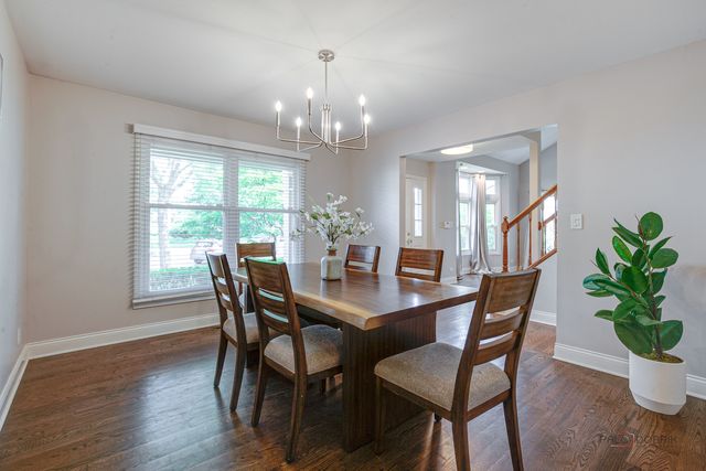 232 Stanton Court W, Buffalo Grove, IL 60089