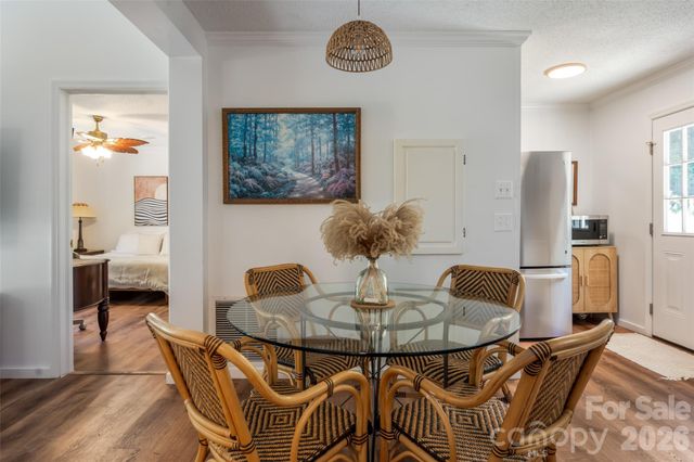 5 Sunwashed Way, Asheville, NC 28803